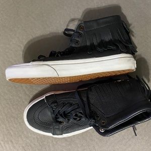 Women’s high top vans